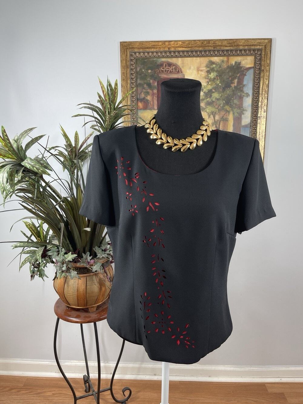 Jessica Howard Black Red Floral Cutout Blouse Top Size 12 Vintage USA Made Fairy